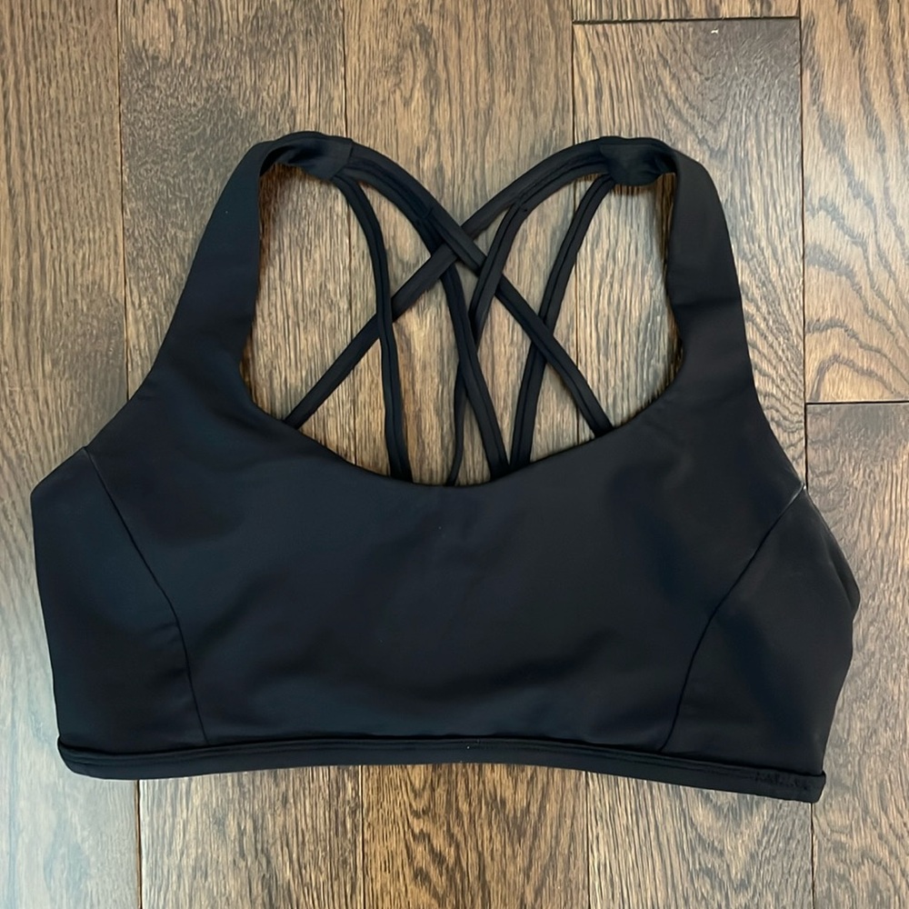 Lululemon sports bra
